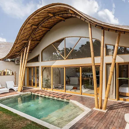 Villa Mahanga By Optimum Bali Villas